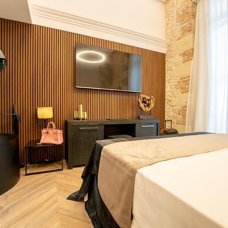 Nero Luxury Suites Cagliari Esterno foto