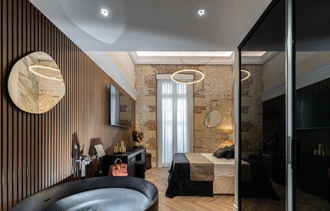 Nero Luxury Suites Cagliari Esterno foto