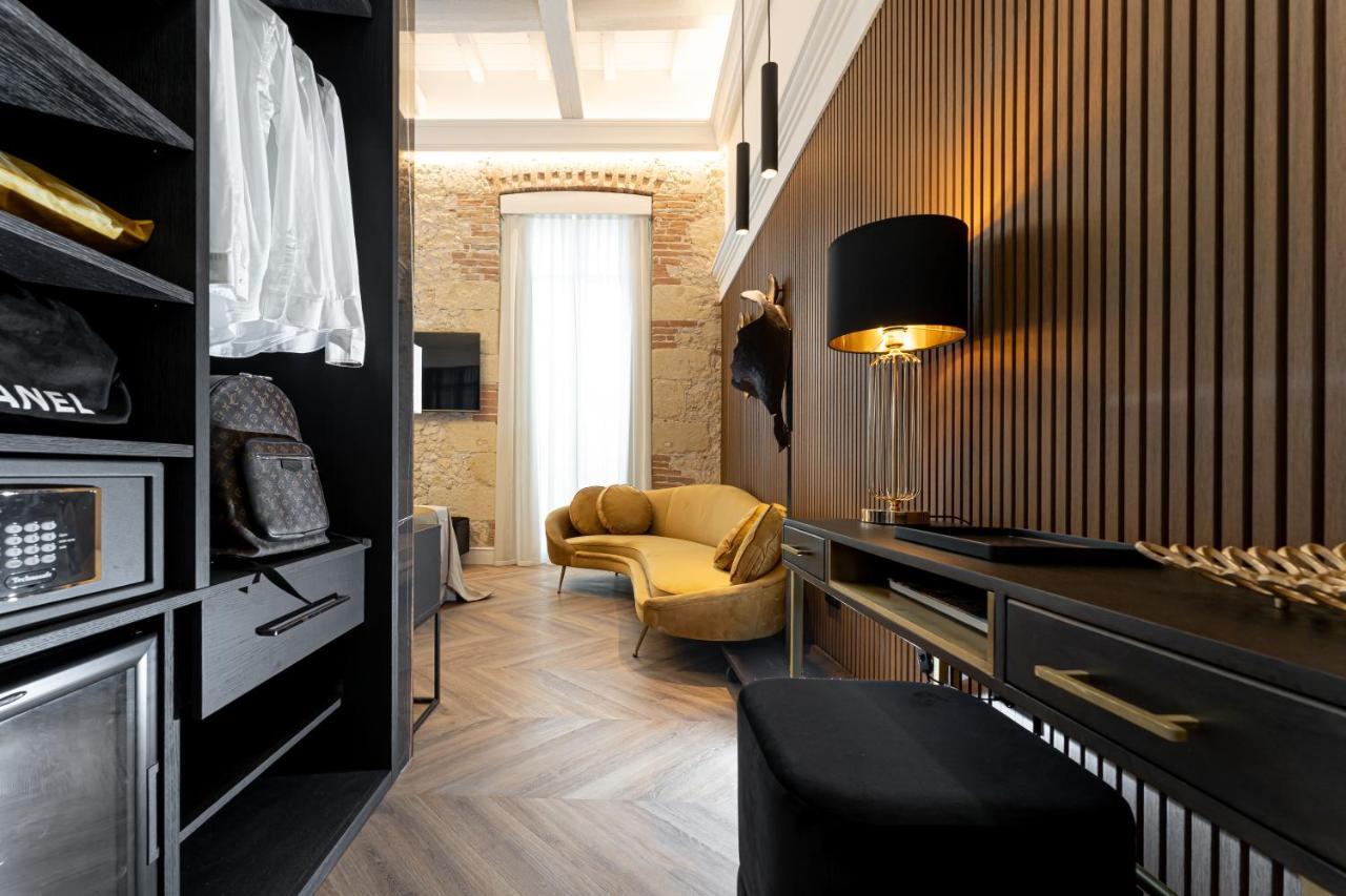 Nero Luxury Suites Cagliari Esterno foto