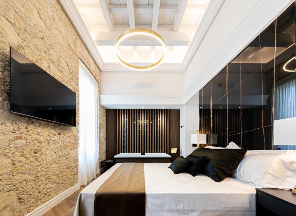 Nero Luxury Suites Cagliari Esterno foto