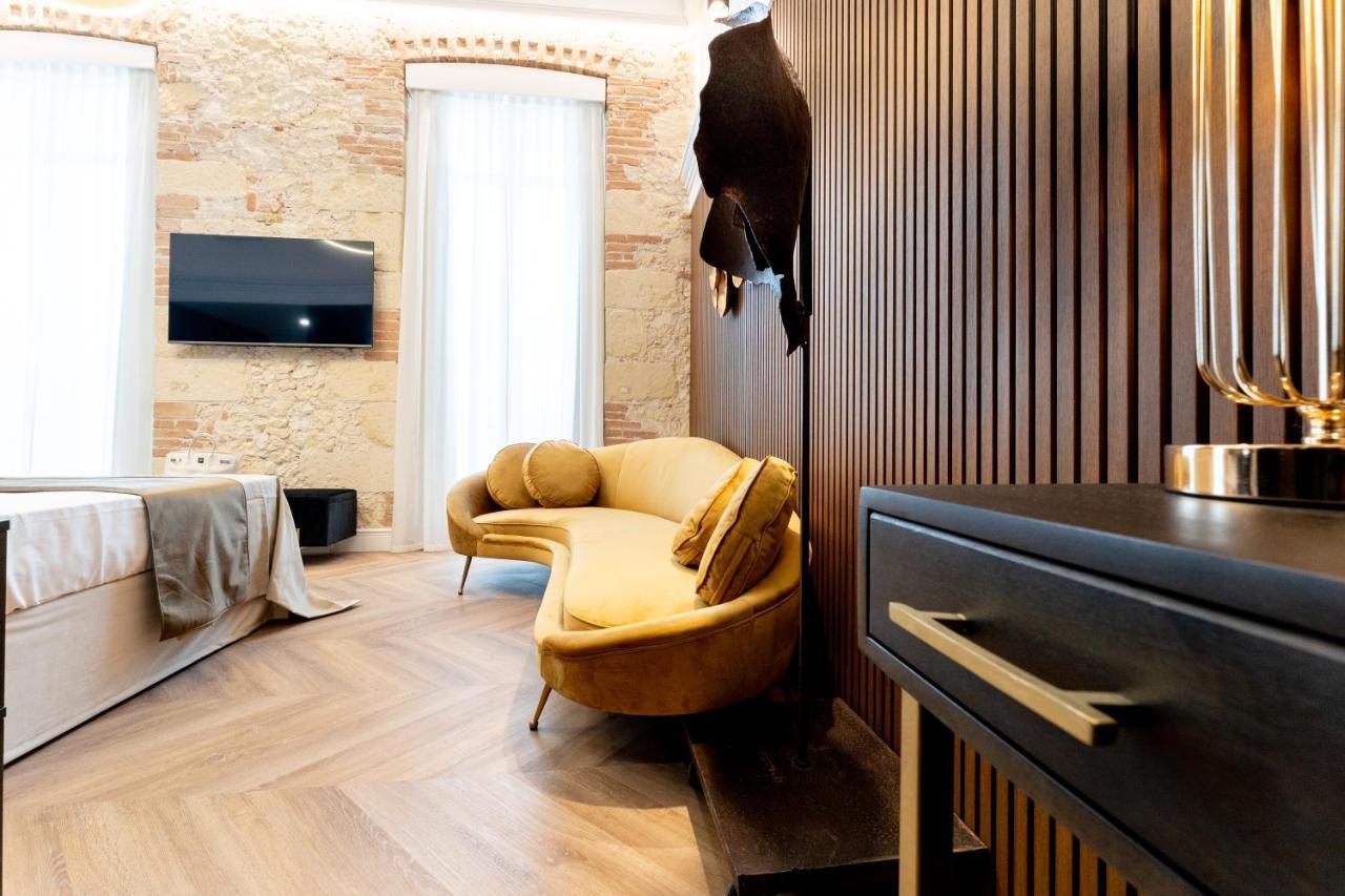 Nero Luxury Suites Cagliari Esterno foto